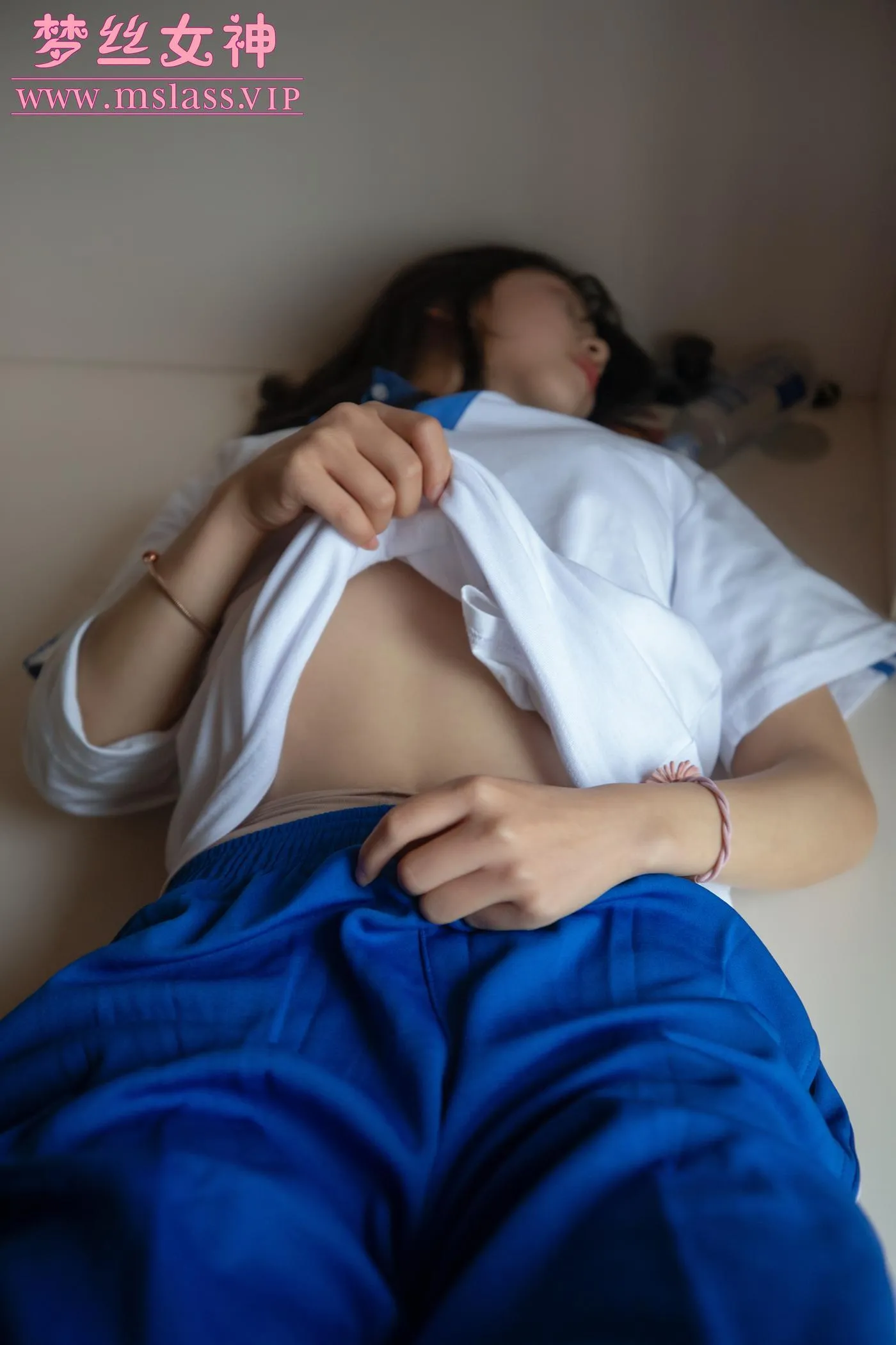 [MSLASS梦丝女神] 2020.12.13 NO.135 班花灵唯 校服纯白诱 [59P]插图7